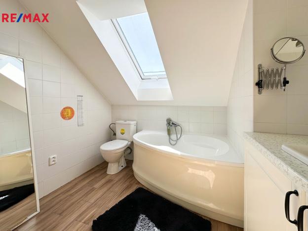 Prodej rodinného domu, Chaloupky, 154 m2