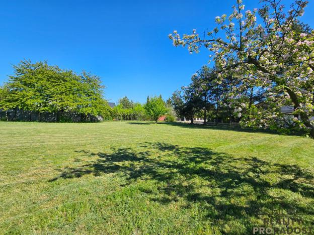 Prodej pozemku pro bydlení, Ořech, Dlouhá, 1142 m2