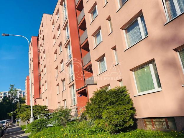 Pronájem bytu 3+1, Praha - Černý Most, Paculova, 89 m2
