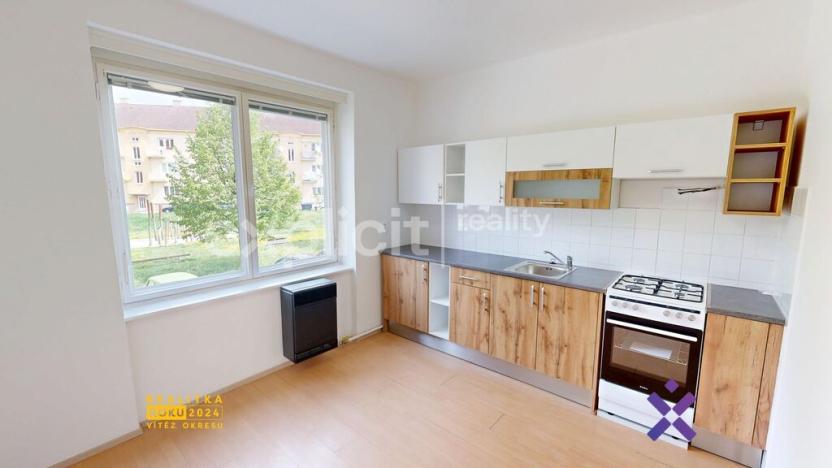 Pronájem bytu 1+1, Uherské Hradiště, Dukelských hrdinů, 45 m2