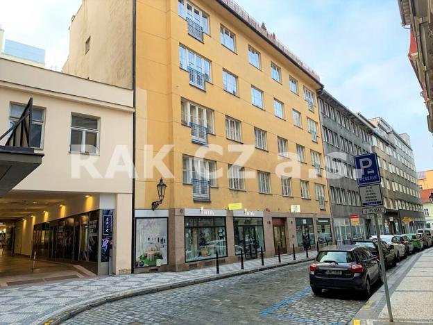 Pronájem bytu 2+kk, Praha - Staré Město, Benediktská, 76 m2