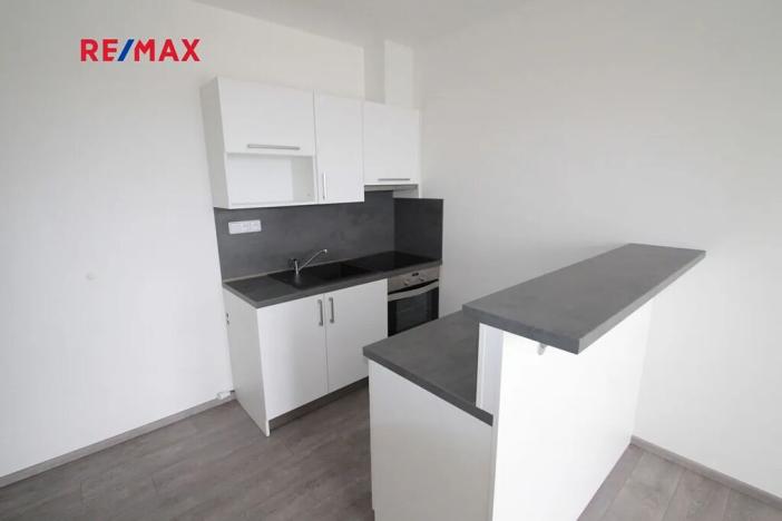 Pronájem bytu 2+kk, Kolín, Antonína Dvořáka, 46 m2
