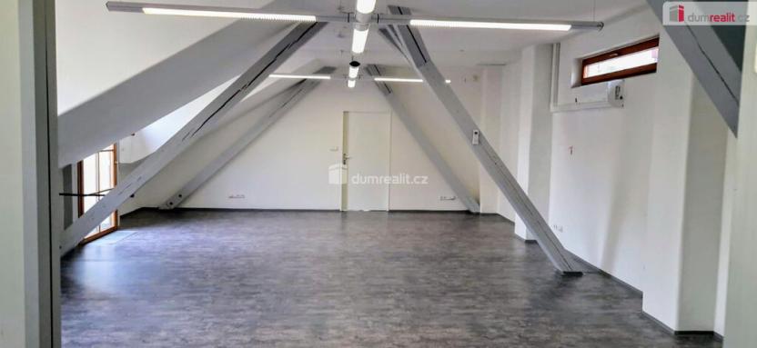 Pronájem kanceláře, Praha - Smíchov, Drtinova, 120 m2