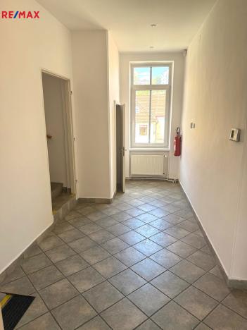 Prodej obchodního prostoru, Třebíč - Jejkov, Smila Osovského, 250 m2