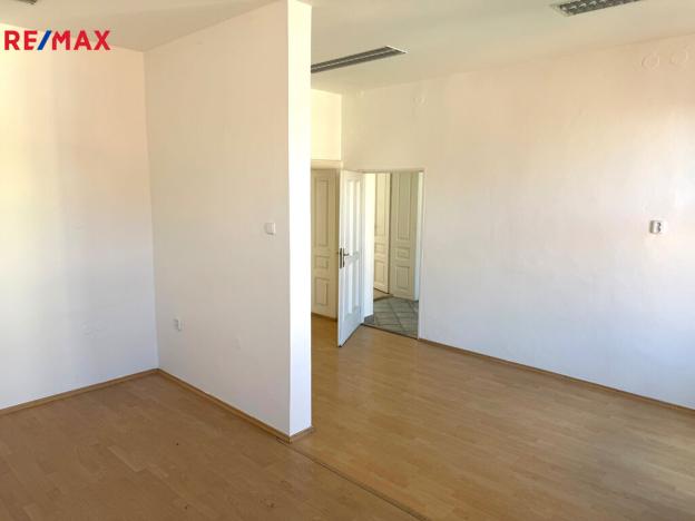 Prodej obchodního prostoru, Třebíč - Jejkov, Smila Osovského, 250 m2