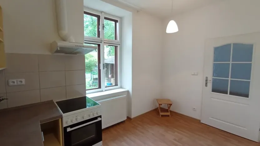 Pronájem bytu 1+1, České Budějovice - České Budějovice 5, Dobrovodská, 45 m2