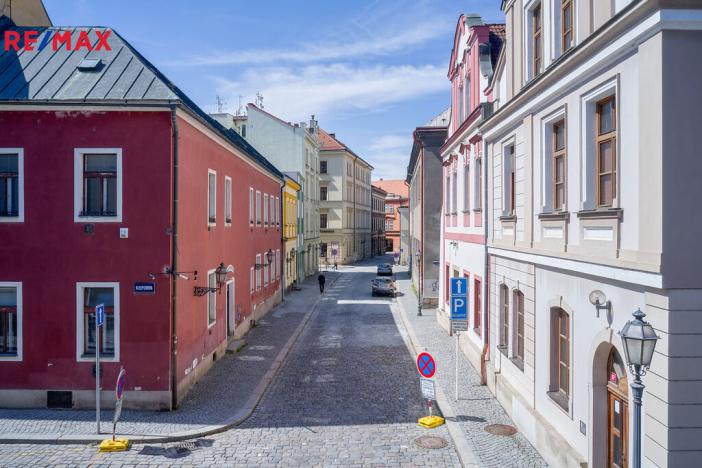 Pronájem historického objektu, Hradec Králové, Tomkova, 1502 m2