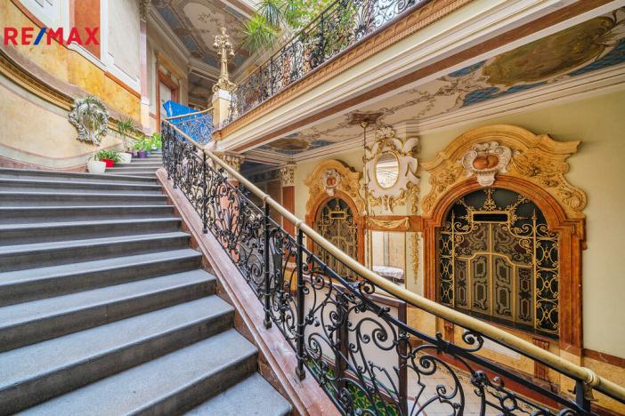 Prodej historického objektu, Hradec Králové, Tomkova, 1502 m2