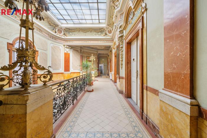 Prodej historického objektu, Hradec Králové, Tomkova, 1502 m2