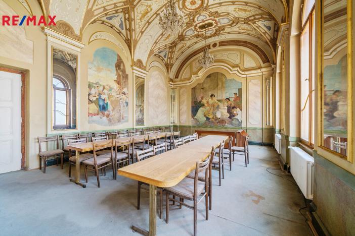 Prodej historického objektu, Hradec Králové, Tomkova, 1502 m2