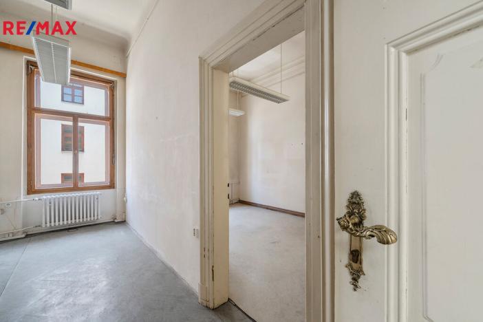 Prodej historického objektu, Hradec Králové, Tomkova, 1502 m2