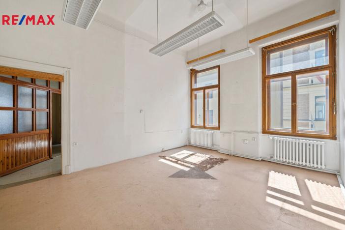 Prodej historického objektu, Hradec Králové, Tomkova, 1502 m2