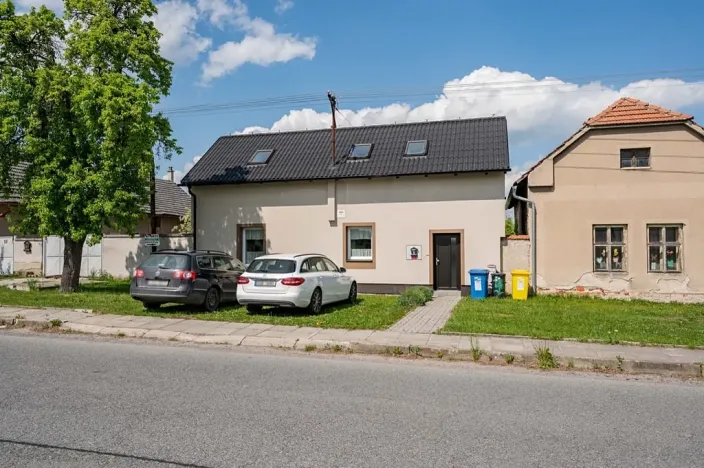 Pronájem rodinného domu, Jestřabí Lhota, 87 m2