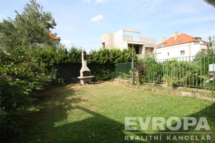 Pronájem bytu 1+kk, Praha - Košíře, Nad zámečkem, 32 m2