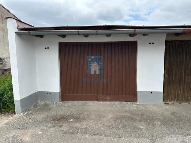Pronájem garáže, Březnice, 19 m2