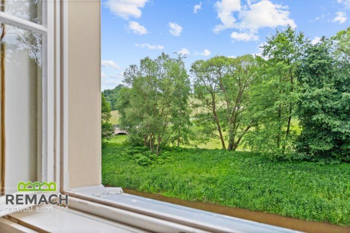 Prodej bytu 2+1, Kuks, 70 m2