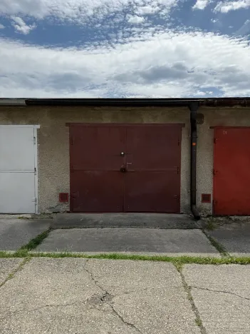 Pronájem garáže, Ostrava, Pod Nemocnicí, 22 m2
