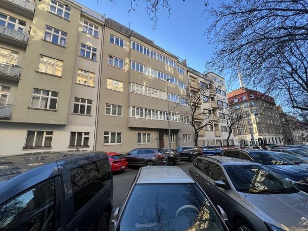Pronájem bytu 2+1, Praha - Vinohrady, Velehradská, 77 m2