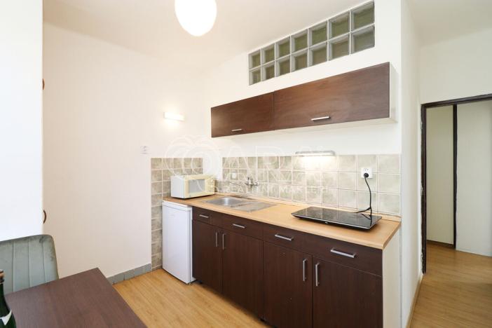 Pronájem bytu 2+1, Praha - Hloubětín, Zelenečská, 52 m2