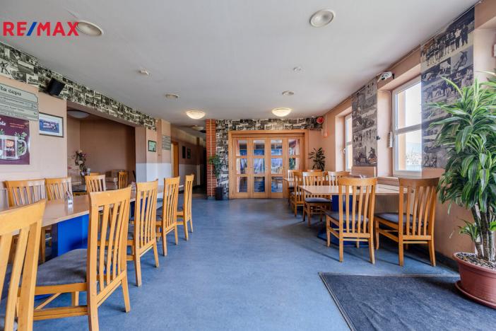 Prodej komerční nemovitosti, Jirkov, U Stadionu, 453 m2