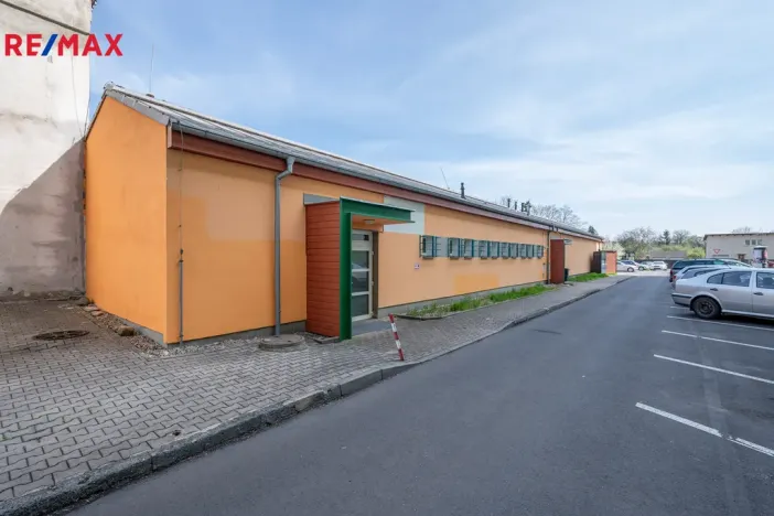 Prodej komerční nemovitosti, Jirkov, U Stadionu, 453 m2