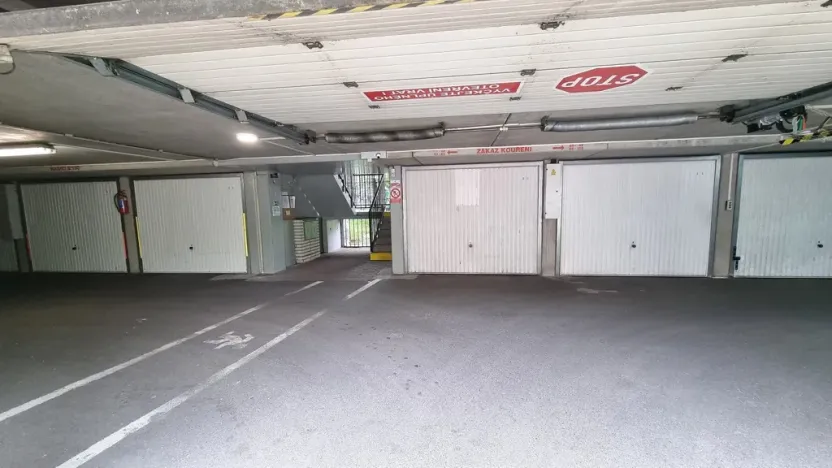 Pronájem garáže, České Budějovice - České Budějovice 2, Krčínova, 16 m2