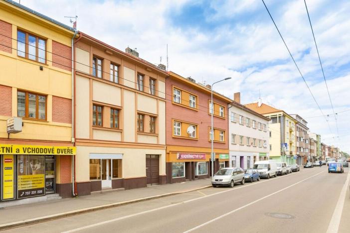 Pronájem obchodního prostoru, Pardubice, Jana Palacha, 197 m2