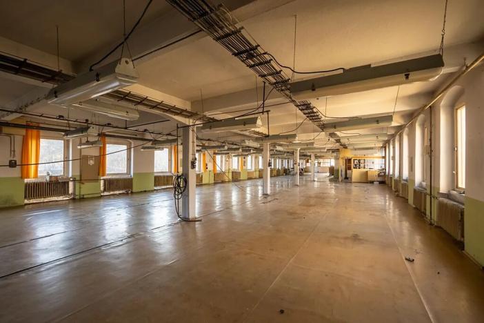 Prodej skladu, Kolinec, 2640 m2