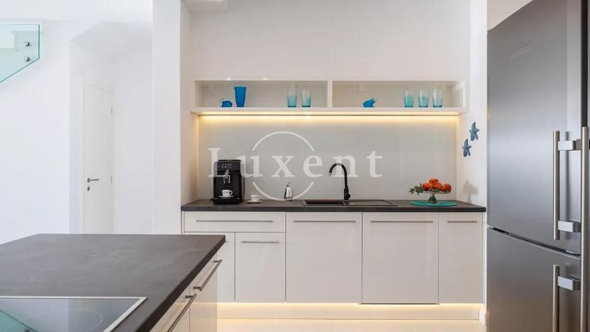 Prodej vily, Rogoznica, Chorvatsko, 300 m2