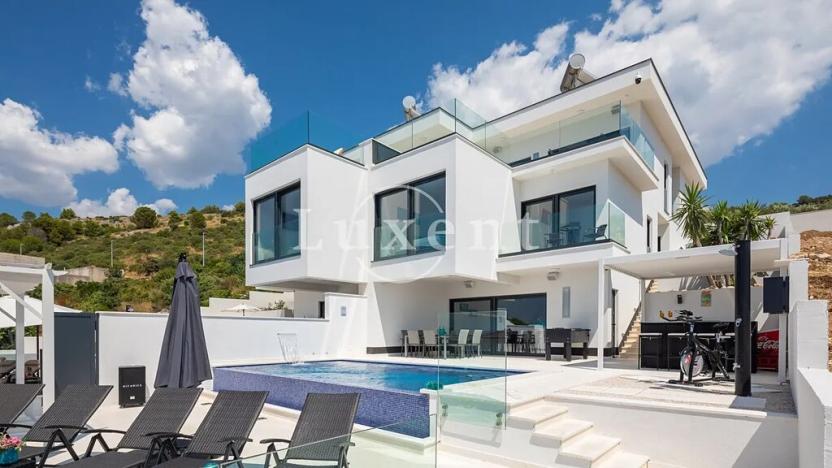 Prodej vily, Rogoznica, Chorvatsko, 300 m2