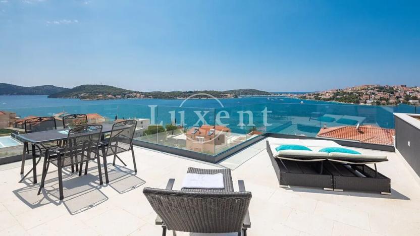 Prodej vily, Rogoznica, Chorvatsko, 300 m2