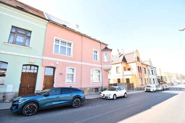 Pronájem bytu 3+1, Kadaň, Dvořákova, 107 m2