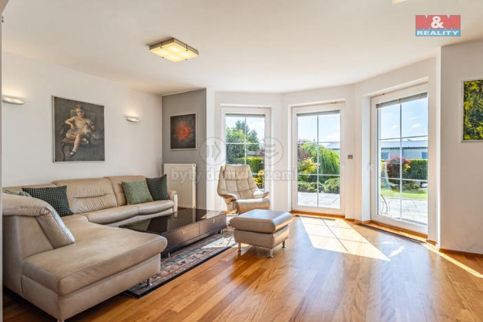 Prodej rodinného domu, Veltrusy, U Stadionu, 180 m2