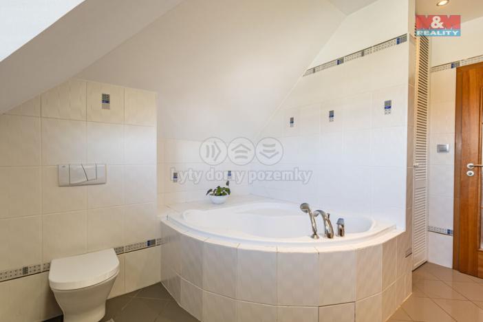 Prodej rodinného domu, Veltrusy, U Stadionu, 180 m2