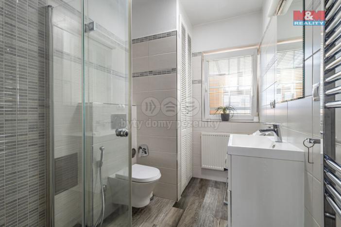 Prodej rodinného domu, Veltrusy, U Stadionu, 180 m2