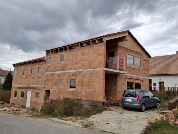 Prodej bytu 4+kk, Zakřany, 100 m2