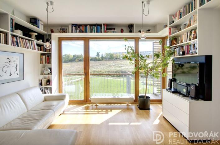 Prodej bytu 2+kk, Praha - Hrdlořezy, Nad Smetankou, 57 m2