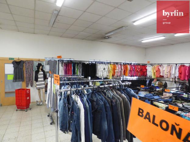 Pronájem obchodního prostoru, Opava, Zámecký okruh, 90 m2