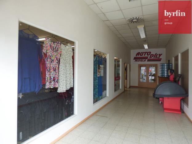 Pronájem obchodního prostoru, Opava, Zámecký okruh, 90 m2