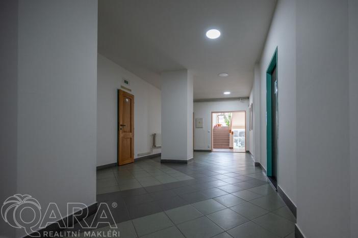 Pronájem kanceláře, Brno, Bohunická, 2038 m2