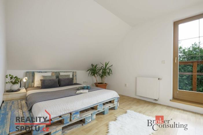 Prodej rodinného domu, Liberec - Liberec XXXIII-Machnín, Tolstého, 257 m2