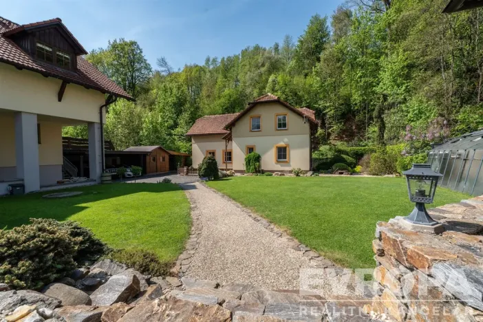 Prodej komerční nemovitosti, Dolní Lánov, 171 m2