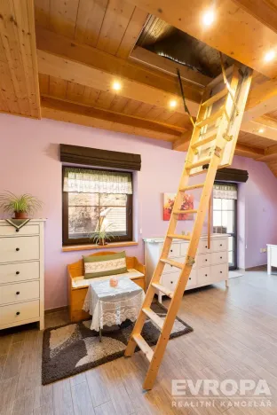 Prodej komerční nemovitosti, Dolní Lánov, 171 m2