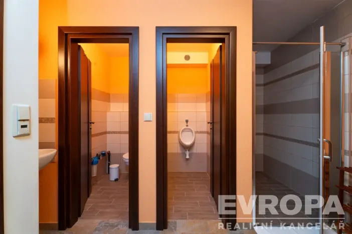 Prodej komerční nemovitosti, Dolní Lánov, 171 m2