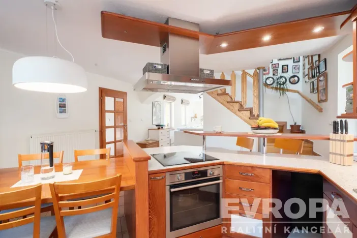 Prodej komerční nemovitosti, Dolní Lánov, 171 m2