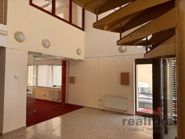 Pronájem kanceláře, Opava, Masarykova třída, 200 m2