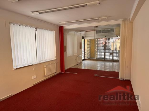 Pronájem kanceláře, Opava, Masarykova třída, 200 m2