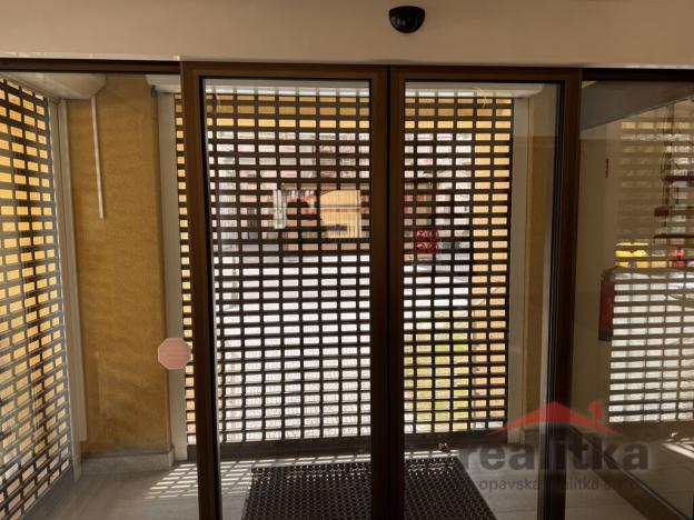 Pronájem kanceláře, Opava, Masarykova třída, 200 m2