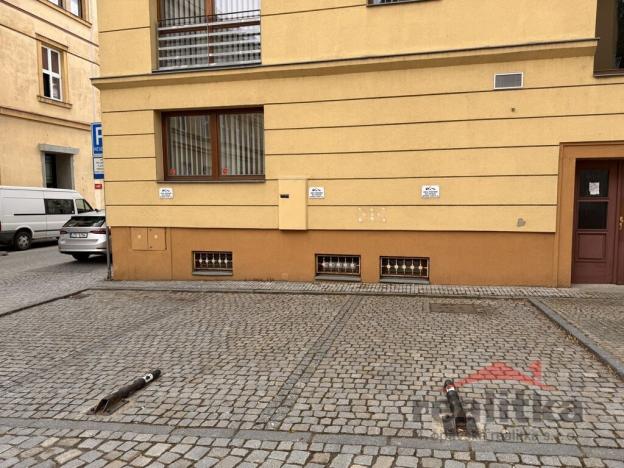 Pronájem kanceláře, Opava, Masarykova třída, 200 m2