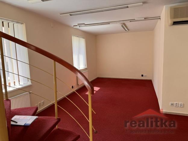 Pronájem kanceláře, Opava, Masarykova třída, 200 m2